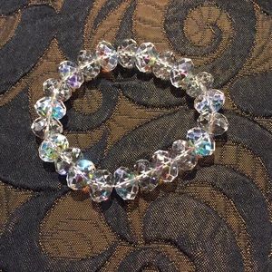 Clear crystal stretch bracelet